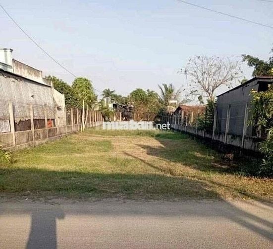 có việc về quê sinh sống nên cần bán gấp miếng đất  300m2 giá 480tr