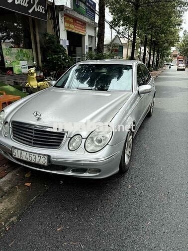 Mercedes Benz E Class 2003 - 150000 km