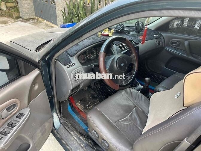 Ford Laser 2000 LX 1.6 MT - 10000 km