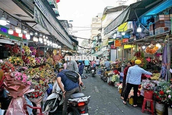 Mặt Tiền Hồ Thị Kỷ Phố Ăn Uống