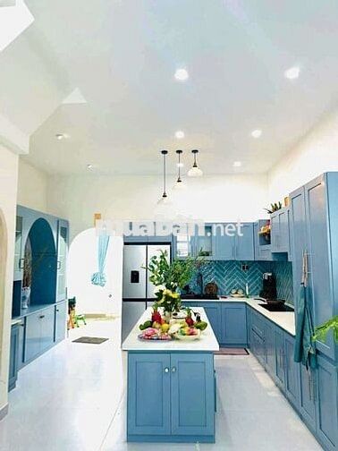 Nhà 3 tầng mới - trục thông sông, biển, sát khu KĐT FPT, biển Tân Trà