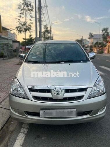 Toyota Innova 2008 G - 150000 km