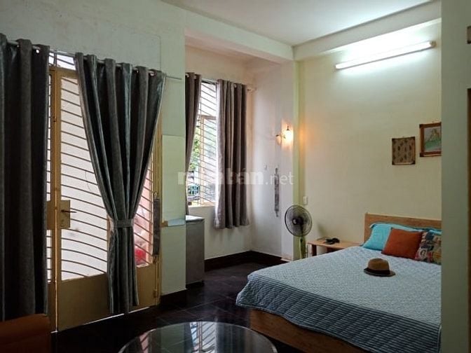 Phòng lầu 1, bancol quận 10 đẳng cấp full đồ,WC khép kín. 4,5 tr/th