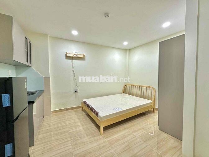 Cho Thuê Phòng Cửa Sổ Mới Đầy Đủ Nội Thất Gần Huỳnh Văn Bánh Phú Nhuận