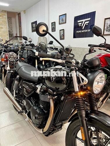 Triumph Speed Twin 2024 Jet Black BSSG Like New