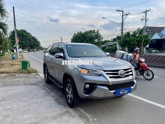 Toyota Fortuner 2016 dk 20172.4G 4x2 MT - 12000 km
