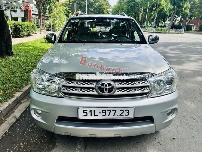 Toyota Fortuner 2.7V 4x4 AT 2009 - 289 Triệu