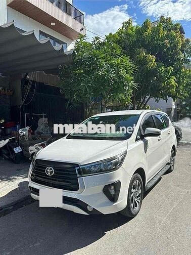 Toyota Innova 2021 E 2.0 MT - 125000 km