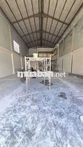 Kho xưởng mơi keng đường container 40f giá 38 trieu thuong lương