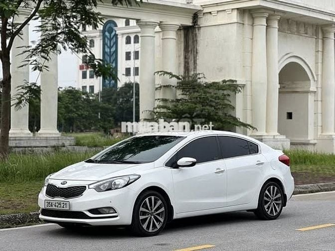 Kia K3 2014 – 1.6 AT