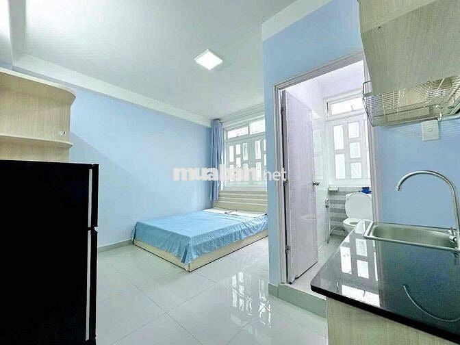 CHO THUÊ CĂN HỘ MINI NGAY NGUYỄN VĂN CỪ FULL NỘI THẤT + CỬA SỔ GIÁ RẺ