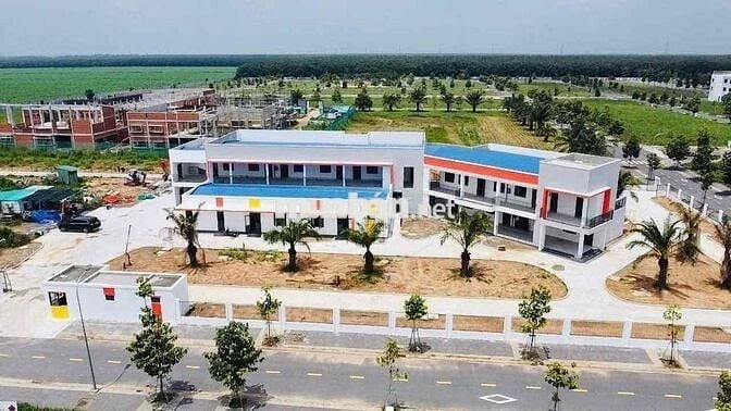 Đất mặt tiền 25c nhơn trạch cần bán