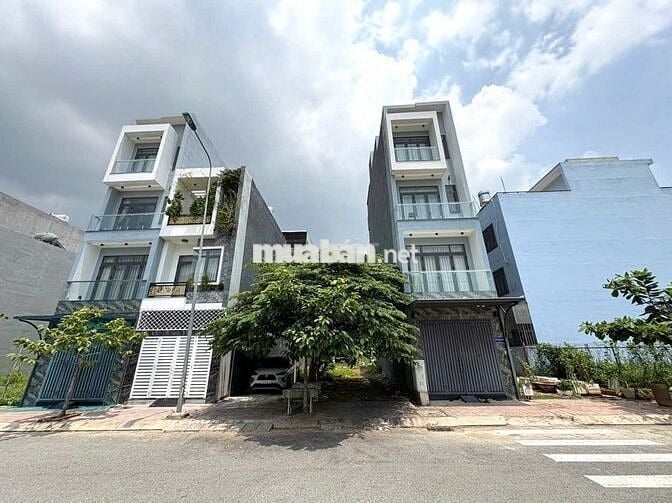 đất đẹp ngay sau làng đại học, chỉ 3,6 tỷ đường 14m