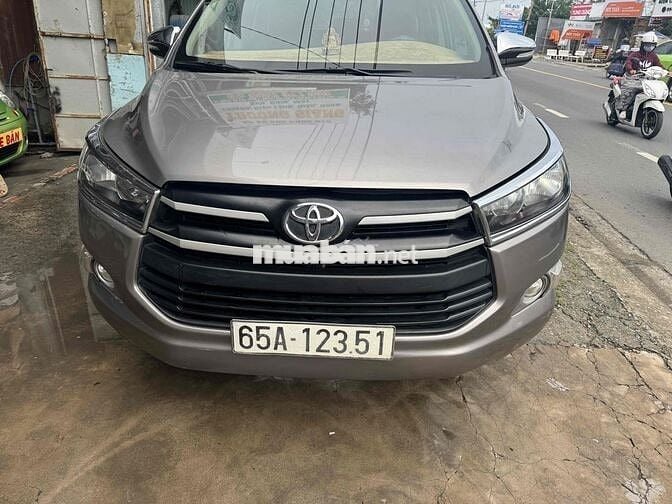 Toyota Innova 2017 2.0E - 110214 km