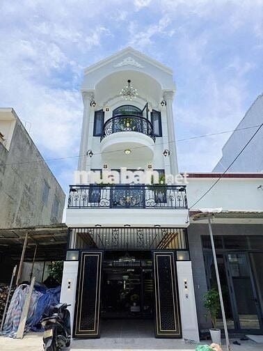 Nhà mới 4Tầng*35m2, Ôtô đỗ cổng, gần chợ, Trường học, 7p ra BxYênNghĩa