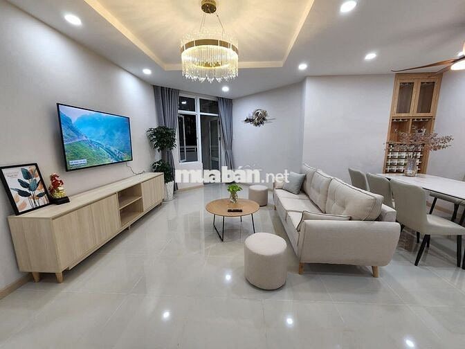 Bán nhanh CH City Gate Q8, DT 73m2 2PN 2WC Gía 1tỷ790 view Bờ Kè