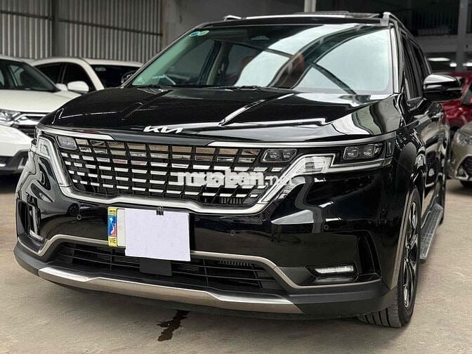 Kia Carnival 2021 2.2D Signature - 40000 km