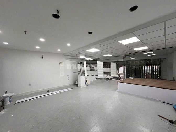 12Tr Mặt Tiền Trần Kế Xương 40m2 Sát Vạn Kiếp Riêng Biệt Có Sân Đậu Xe