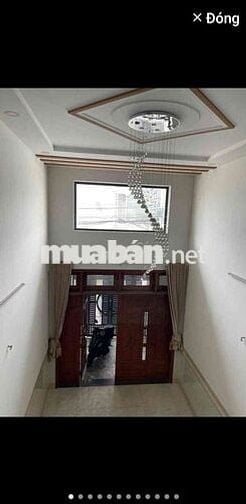 Cho thuê nhà mới phun nội thất xị 4pn 5wc  14tr