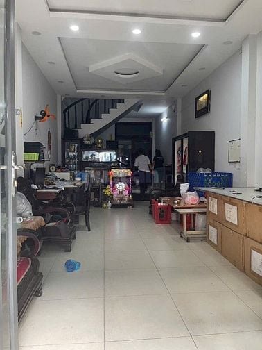 CHO THUÊ NHÀ ĐƯỜNG NGUYỄN CỬU ĐÀM : 4 x 20 M  ĐÚC 3 Tấm 
