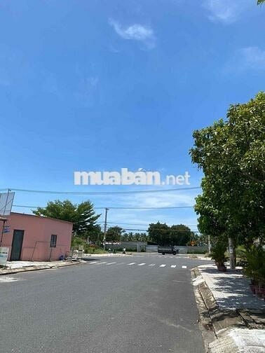 Bán Lô đất đẹp 200m2 sát trục đường biển khu dân cư Vinahosue Hà My