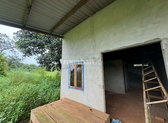 Chính chủ cần bán 1.210m2 mặt đường bê tông, view suối đá chỉ 250 tr