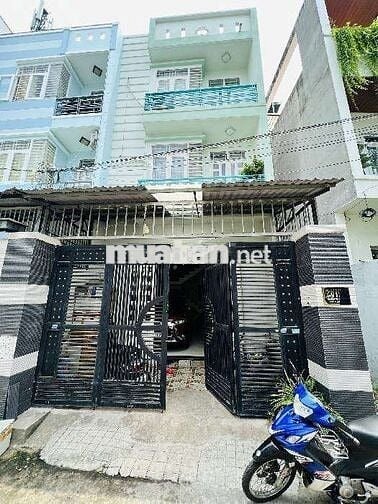 NHÀ ĐẸP NGANG HIẾM 5,3M - XE HƠI NGỦ TRONG NHÀ LÊ VĂN KHƯƠNG QUẬN 12