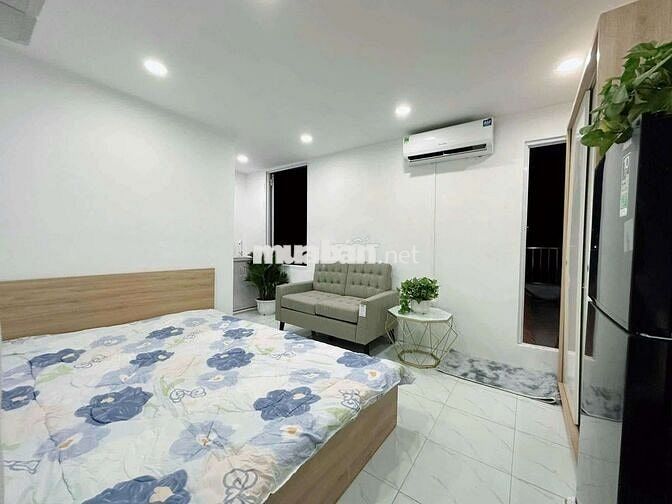 Cho Thuê 1PN Tách Bếp Đường Ung Văn Khiêm Gần Ngã Tư Hàng Xanh