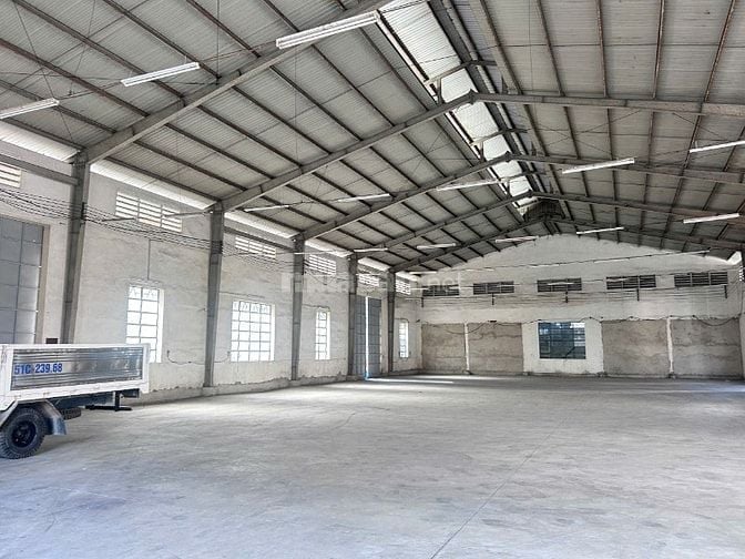 Cho thuê kho xưởng 1000m² Bình Tân, xe container vào được, giá 105k/m²