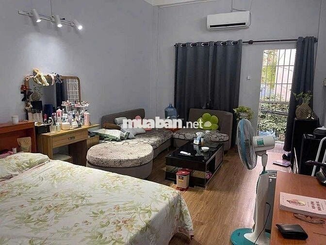 Cho thuê nhà vị trí đẹp 3 Pn ở công viên Hoàng Văn Thụ p1, Tân Bình