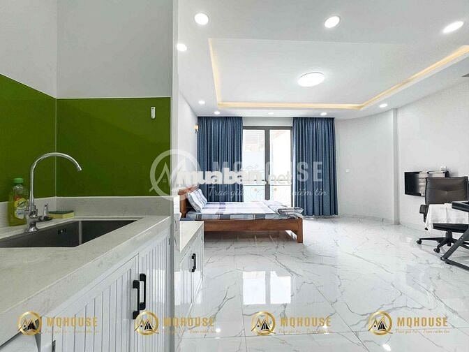 Ban Công 40m2 Ngay Đh Sư Phạm y Dược TP Hcm