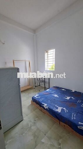 Phòng nội thất đầy đủ 1 người - cửa sổ trời siêu thoáng
