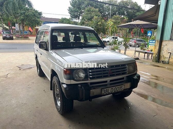 Mitsubishi Pajero 2 Cầu Bao Chạy Đường Đồi Đèo