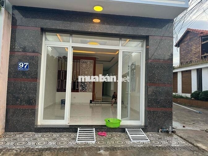 Nhà mặt tiền 100m2 full thổ cư 97 nguyễn tuân phường bmt