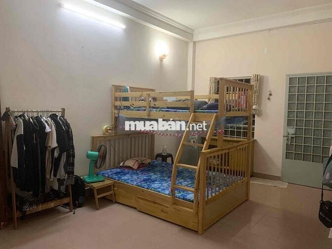Tìm 1 nam ở ghép Nguyễn gia trí