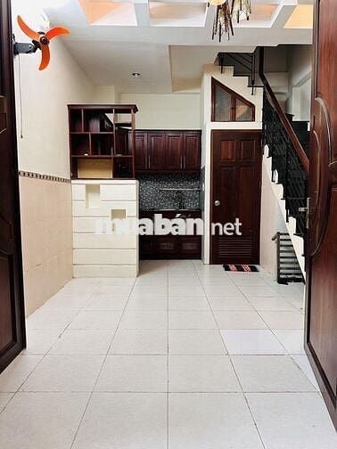 🔥🔥 NHÀ HẺM 120 TRẦN HƯNG ĐẠO, Q1 – 3.5x8M – 4 TẦNG – 3PN