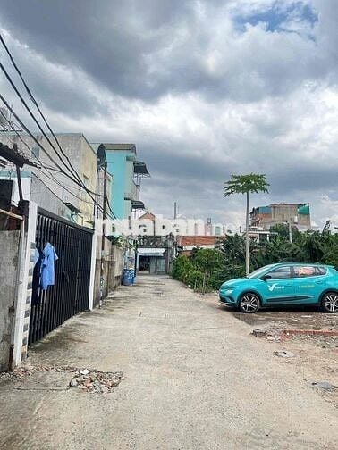 bán đất đẹp ngay sát đường Phạm Văn Đồng. S-78m2 SHR, hẻm oto rộng