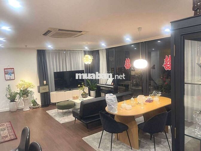 Hiếm ! Bán Nhà Mặt Phố Hàng Khay Hoàn Kiếm 32,5 Tỷ 360m2 mặt tiền 12m