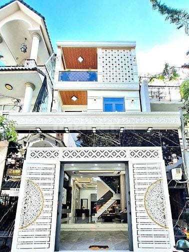 Căn nhà đẹp siêu rộng ngay Phạm Văn Hai, TB. DT: 70m2 / 3 Tỷ 210. SHR