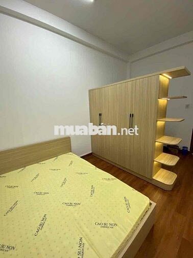 1PN tách bếp, ban công rộng hơn 50m2 có nhận xe điện, đậu xe hơi free