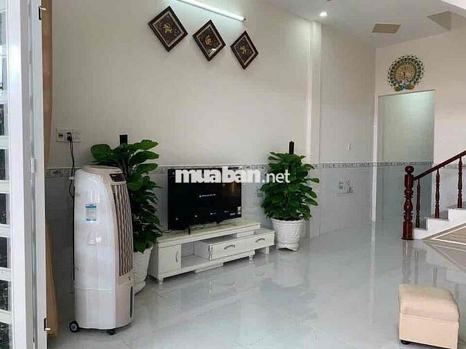 CHỦ BÁN GẤP NHÀ CẦN ĐƯỚC-LONG AN