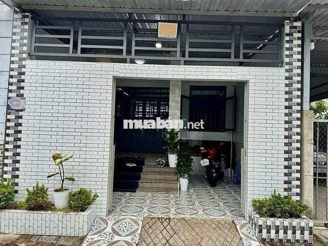 Nhà mới đặng thúc vịnh,hóc môn 98m2 , 960 triệu , sổ hồng riêng