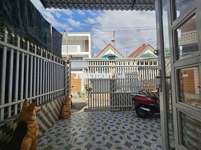 Nhà giá rẻ tân hiệp 18, hóc môn 100mz2 , 928 triệu , sổ hồng riêng