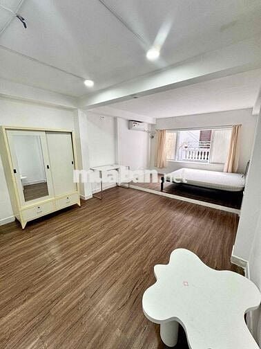 Phòng trọ Trung tâm Quận 1 35m2