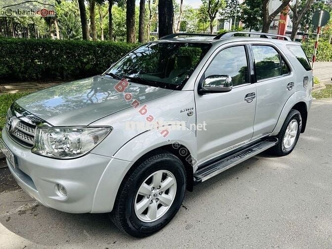 Toyota Fortuner 2009 – Số tự động, máy xăng, 2 cầu