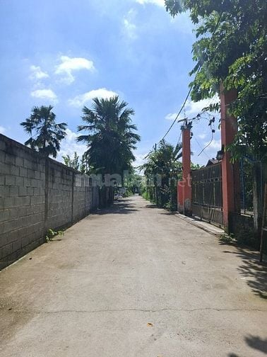 600m² sẵn 200m² thổ cư đường Long Phước