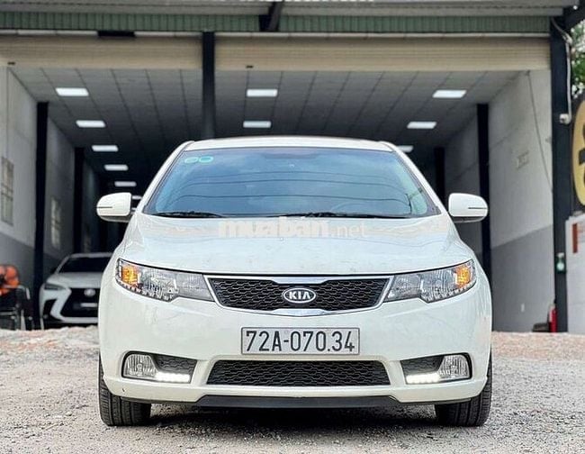 KIA FORTE 2013 S 1.6 AT - 103000 km