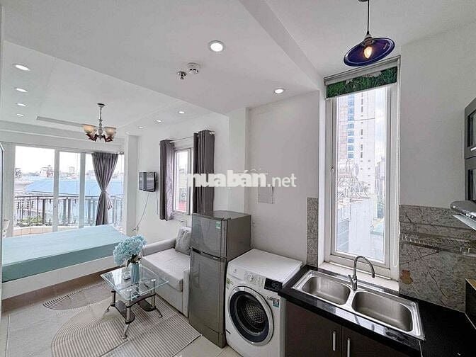 Ở ngay! Căn hộ BAN CÔNG gần cầu Lê Văn Sỹ Q.3 có THANG MÁY - BẢO VỆ