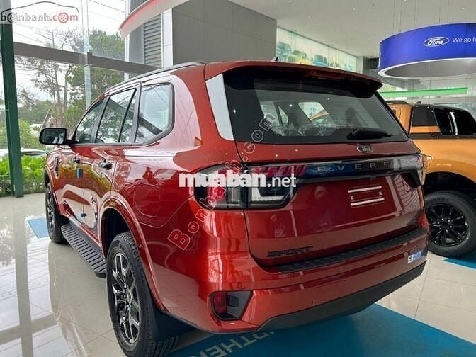 Ford Everest Sport Thế hệ mới -màu đỏ cực đẹp