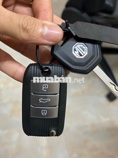 MG5 MT 2024 - 1660 km